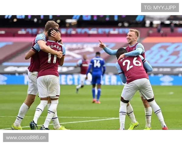 切尔西重建进程仍未完成,关键引援与战术磨合对赛季表现形成制约 切尔西重建进程仍未完成,关键引援与战术磨合对赛季表现形成制约