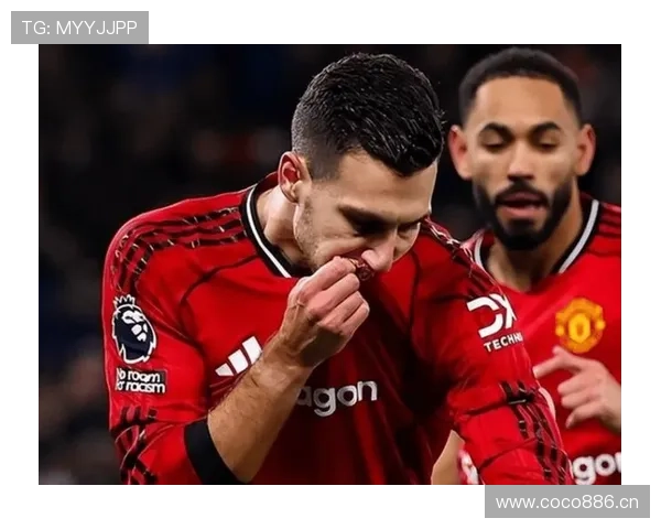 曼联更衣室矛盾问题持续显现,对球队赛季稳定性与竞争格局形成制约 曼联更衣室矛盾问题持续显现,对球队赛季稳定性与竞争格局形成制约