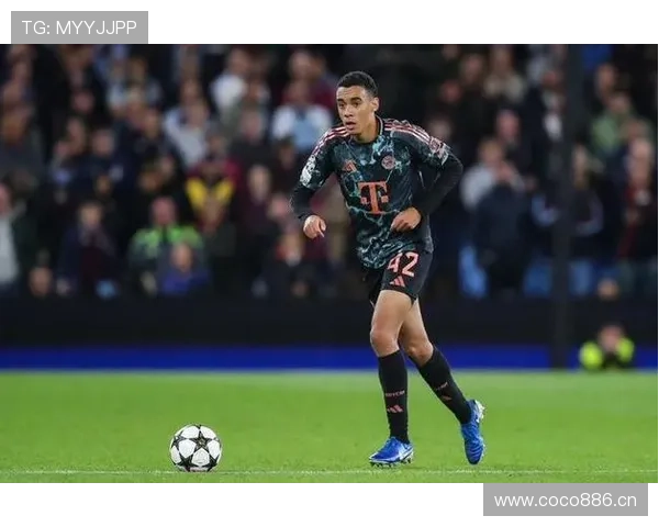 穆西亚拉：欧冠淘汰赛稳定输出的关键新生代球员